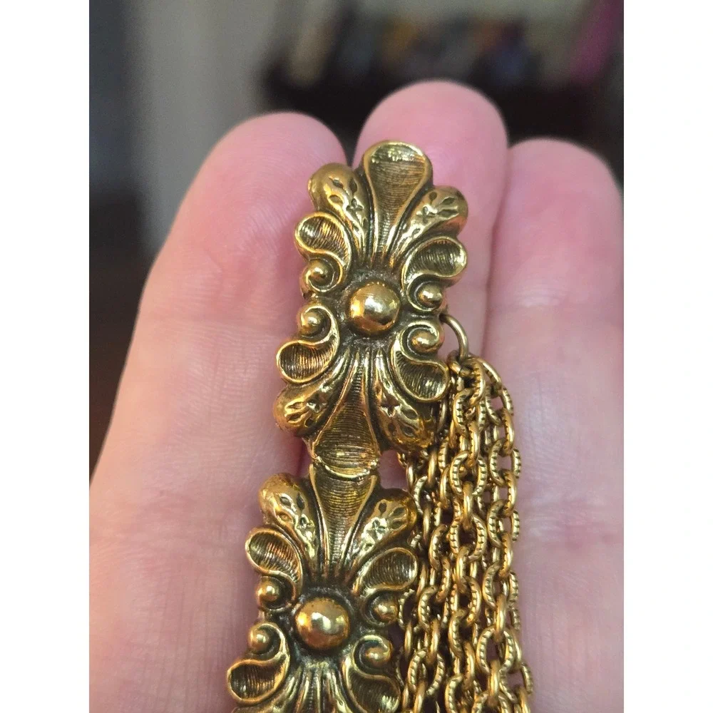 Victorian Tassel Brooch Goldtone Vintage